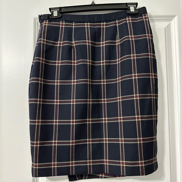 Brooks brothers plaid wool lined skirt - Picture 2 of 5